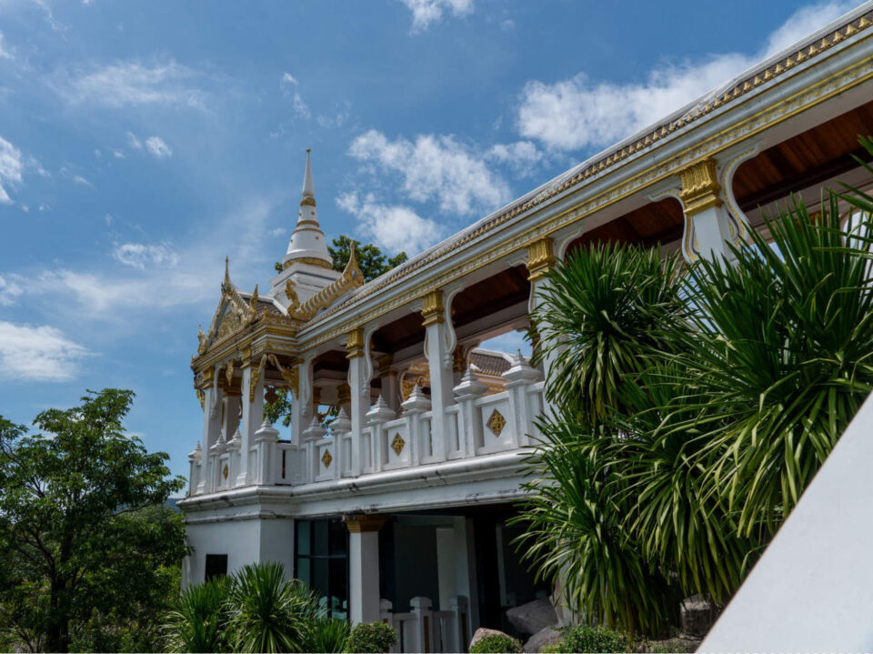 Wat Mahathat Laem Sak